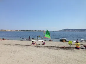 Apart 2 Overlooking Etang De Thau Bouzigues. Amazing Views 2nd floor sleeps 2-4 - Image 5