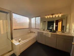 Boulder- Denver DIA! ! Popular home, Private, Spacious, and Centrally Located! - Image 4