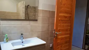 Neue und moderne Villa mit privatem Pool auf den Höhen von Falcon - Image 3