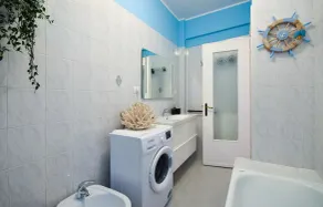 Beach Front Apartment In Recco With Wifi - Image 3