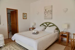 Fritliggende villa spektakulær udsigt over Algarve og havet. - Image 4