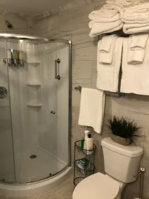 Adorable Two Bedroom Cottage Guesthouse (2 Story) - Image 3