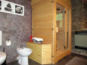 Chalet singola con giardino e servizi per il proprio benessere fisico e mentale - Image 4