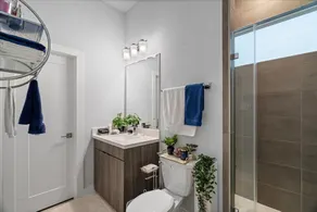 3BR En-suite in Galleria 15 Min to FIFA Sleeps 6+ - Image 3
