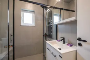 Kournas-Sleeps8-Parking-Garden-Pool-PetFriendly - Image 3