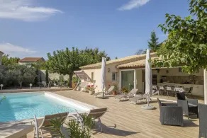 Villa Mireillo - Villa cosy avec piscine privée pour 6p à seulement 200m du village provençal de Noves - Image 2