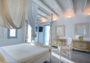 Luxury Paros Villas De Luxe Villa 4 Bedrooms Sea View & Sea Access - Image 2