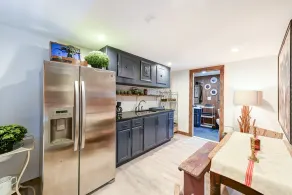 Suite 4: Outpost · Gorgeous Farm Carriage House Loft - Image 5
