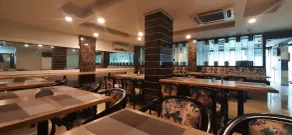 Make your stay relaxing & fun with Free Breakfast & WiFi - Image 4