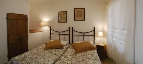 Gina by Theater Home, in centro storico con bellissima vista lago - Image 4