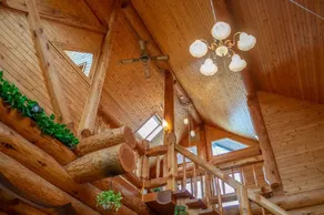 Cottage Hideaway - Private Log Cabin - Image 2