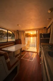 Habitable boat with terrace with panoramic view of the Canal du Midi - Image 5