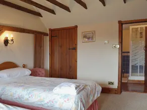 2 bedroom accommodation in Whitwell Farm, Colyford, near Seaton - Image 5