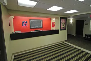 Studio 6 Corporate Extended Stay Buffalo Amherst NY - Image 3