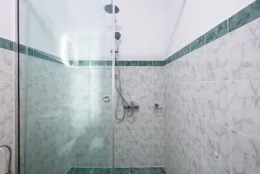 House Verg - Image 3