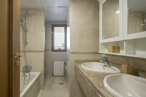 Atico Top Granada, Penthouse, 18-19th floor, City Centre, Views, Terrace, Free Parking - Image 4