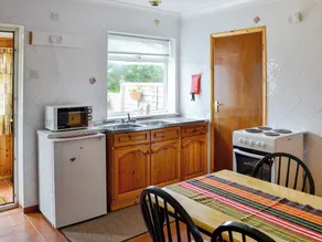 1 bedroom accommodation in Isle Brewers, near Taunton - Image 5