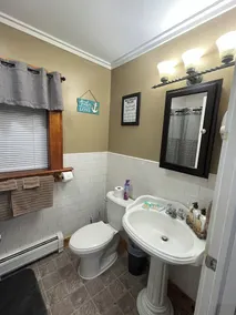 Just Like Being At Home- Newly Renovated Unit - Image 2