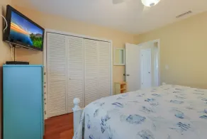 Vente de printemps! Prix r��duit jusqu'au 31 mai! Island Hideaway East- Superbe piscine privée à la maison à quelques pâtés de maison de la plage! - Image 4
