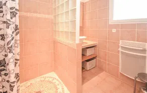 Cozy Home In Cabannes With Wifi - Image 3