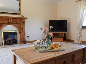 3 bedroom accommodation in Bonnybridge, near Falkirk - Image 2