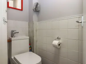 TURTLE CHALET, pet friendly in Dawlish Warren - Image 2