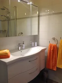 Apartment with a lake view directly opposite the green beach, WiFi, pets allowed - Image 2