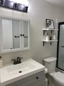 NEW REMODEL in the Heart of Eagle near BOISE - Image 3