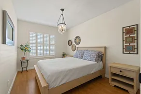 Grand Piano, Stocked Kitchen, Modern Decor - Image 5