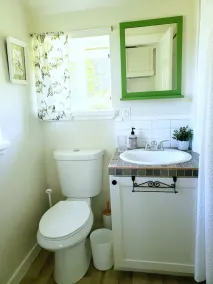 Private Hideaway, Wetland Views! Heather Cottage - Image 2