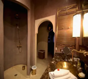 Marrakech house for 10 people, playground, 20 m swimming pool, hammam, wifi. - Image 5