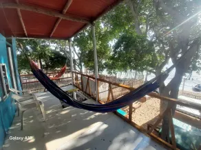 Quiet beach inn - Image 4