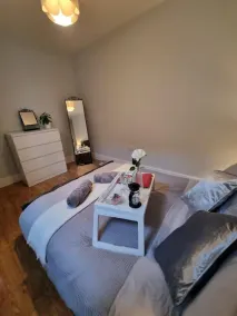 Serene getaway Apartment with Garden-Maidstone City Centre - Image 5