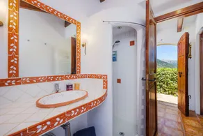 Casa rural 'Can Puput' con vistas panorámicas a la montaña, Wi-Fi y aire acondicionado - Image 5