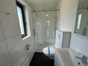 2-bedroom chalet with terrace - Image 2