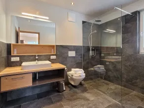 80m² Moderne Ferienwohnung mit Terrasse, Gratis Badesee, 100m bis zum Skigebiet - Image 4