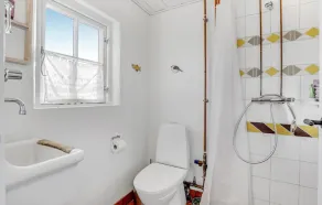 Superbe maison de 3 chambres à Svaneke - Image 2