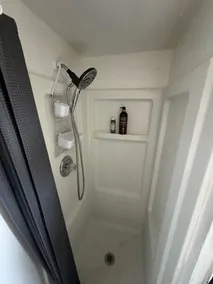 Midtown Charm: 1BR Urban Pad - Image 3