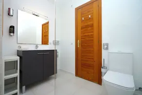 Duplex Apartment with Seaview, Wifi, 2 Terraces and Parking - Image 5