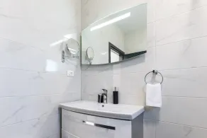 Villa Gabriel mit beheiztem Pool, Whirlpool, Sauna, Kinderspielplatz, WIFI, privatem Parkplatz, tierfreundlich - Image 4