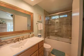 Comfy & Cozy Blacklake Golf Course Condo w/views of the fairways. - Image 3
