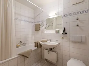 2-room apartment, 47 m², 1 bedroom, balcony with a view of the mountains - Image 5