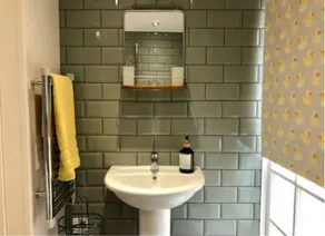 Ewood Cottage *NEW* Exquisite Country Cottage - Image 3