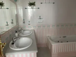 Apartment in Prado del Rey Sierra de Grazalema - Image 3
