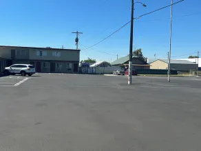 Oregon Trail Motel - Image 4
