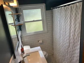 10 minutes to Downtown Cleveland - Entire 3B/1Bath Pets Allowed - Image 3