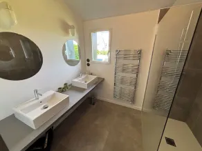 A magnificent villa for 14 people. Right on the beach - Image 2