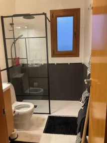 App, 2 quartos, 2 banheiros. cozinha, 2 terraços, avg. Piscina + Estacionamento - Image 4