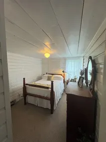 Quaint Guest Cottage - Image 5