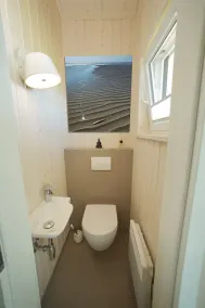 Casa de madera exclusiva con alto sentido justo en el dique del Mar del Norte - Image 4
